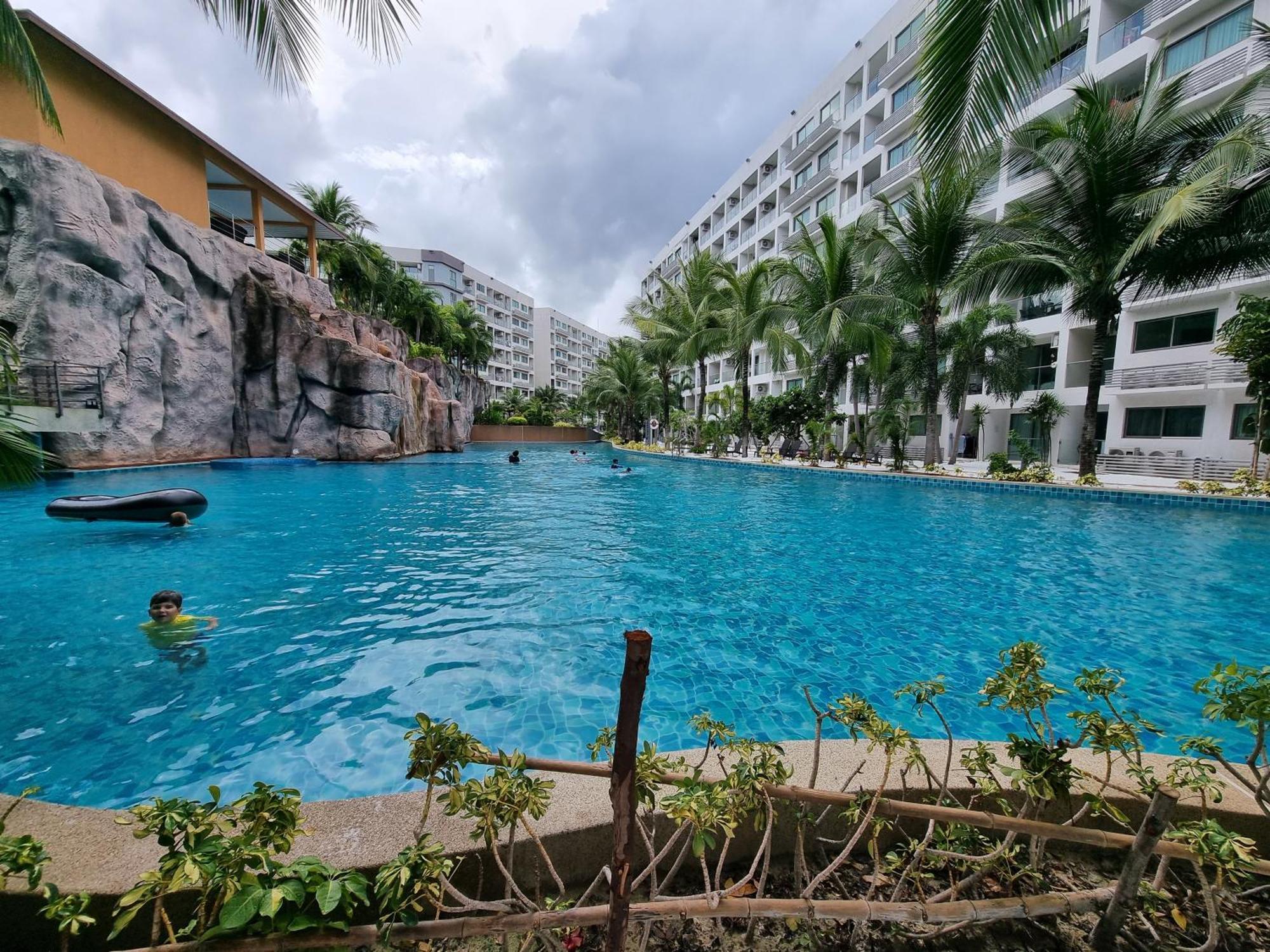 Laguna Beach Condo Resort 3 Maldives Pattaya: Pool View Retreat Jomtien Beach Exterior photo
